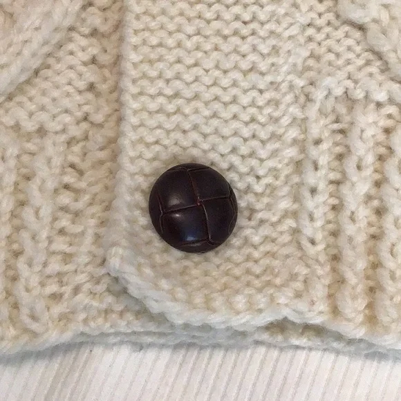 Bonner of Ireland Handknit Aran Cardigan - Picture 6 of 10